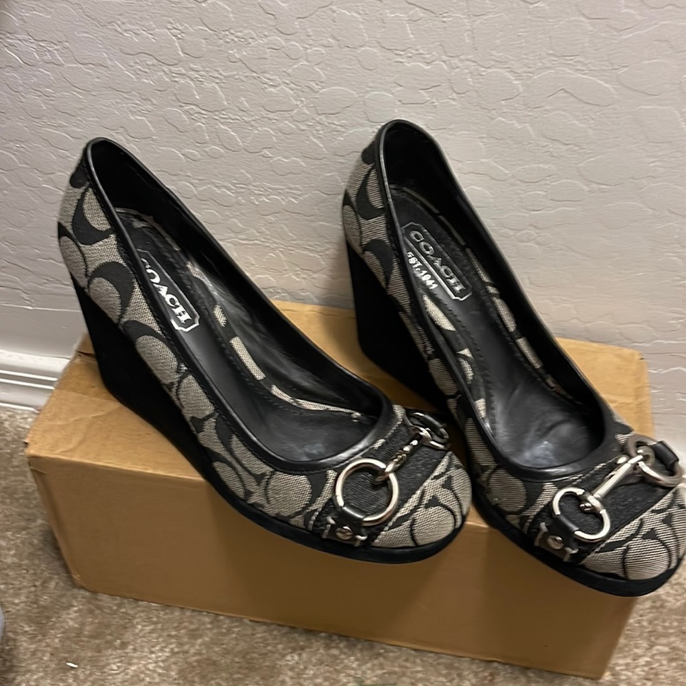 Coach closed toe wedges